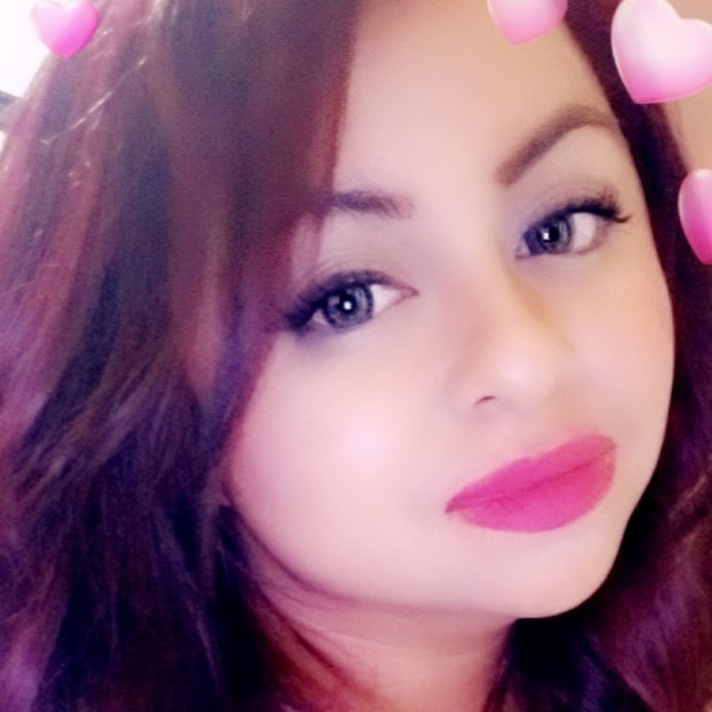 Meet your Posher, Yesenia